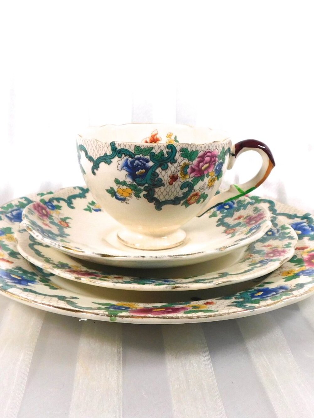 Royal Cauldron Four Piece Luncheon Set in Victoria # 26130
